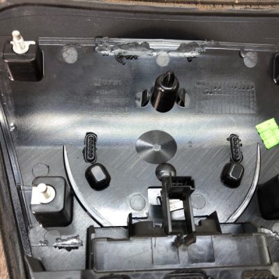 Ручка крышки багажника Opel Astra J 2010 A16XER 1.6 хетчбэк 5дв., Задн. - изображение 5
