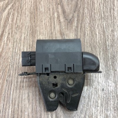 Замок крышки багажника Saab 9-3 2005 седан 4дв. Z19DT 1.9 - изображение 6