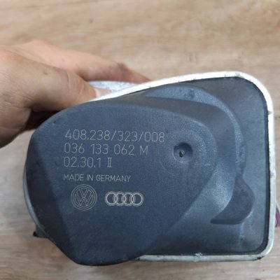 Дроссельная заслонка Volkswagen Golf 4 2002 хетчбэк 5-ти дв. BCB - изображение 2