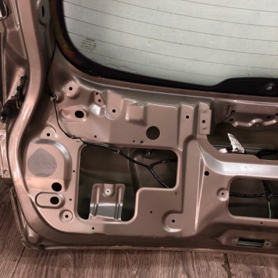 Дверь багажника Nissan Qashqai 2008 K9K Джип Внедорожник, Задн. - изображение 9