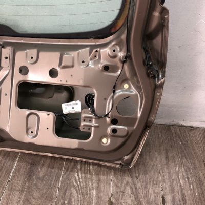 Дверь багажника Nissan Qashqai 2008 K9K Джип Внедорожник, Задн. - изображение 11