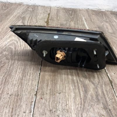 Стоп-сигнал крышки багажника Honda Civic 2007 R18A2 хетчбэк 5дв., Задн., Прав. - изображение 3
