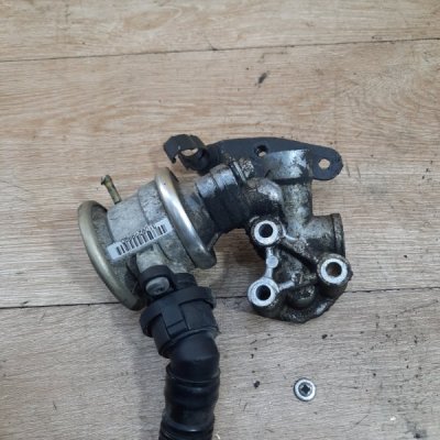 Клапан EGR (ЕГР) Volkswagen Golf 2002 хетчбэк 3дв. AUM - изображение 7