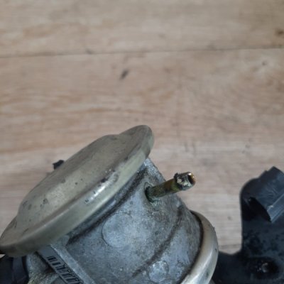 Клапан EGR (ЕГР) Volkswagen Golf 2002 хетчбэк 3дв. AUM - изображение 6