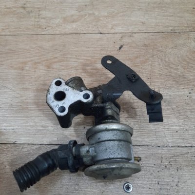 Клапан EGR (ЕГР) Volkswagen Golf 2002 хетчбэк 3дв. AUM - изображение 4
