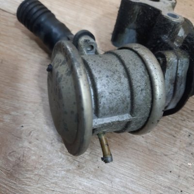Клапан EGR (ЕГР) Volkswagen Golf 2002 хетчбэк 3дв. AUM - изображение 2