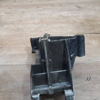 Кронштейн генератора Peugeot 406 2003 RHY(DW10TD) - изображение 7
