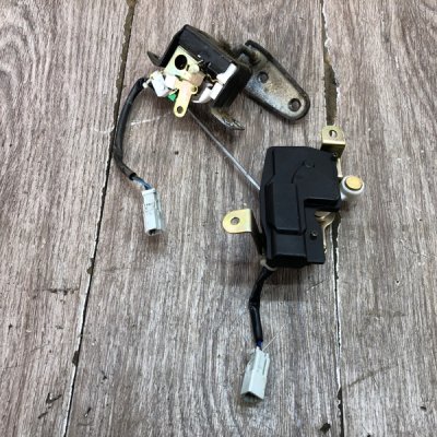 Активатор замка крышки багажника Honda CR-V 2002 Джип Внедорожник K20A4 Задн. - изображение 2