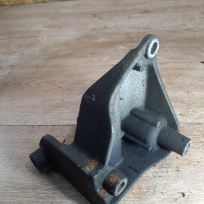 Кронштейн Nissan Qashqai 2008 Джип Внедорожник K9K Задн. - изображение 2