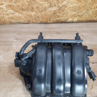 Коллектор впускной Skoda Fabia 2005 хетчбэк 5дв. BME - изображение 4