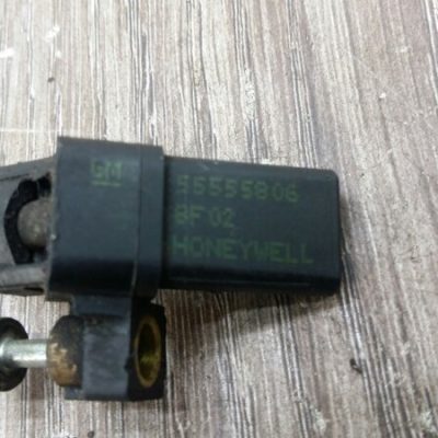 Датчик коленвала Opel Astra H 2006 Z18XER хетчбэк 5 дв. - изображение 4