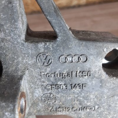 Кронштейн генератора Audi A3 2004 хетчбэк 3дв. BLR - изображение 6