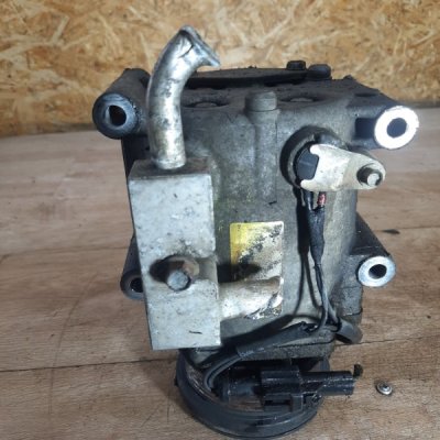 Компрессор кондиционера Ford Focus 1 2002 хетчбэк 3-х дв. ALDA - изображение 3