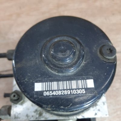 Блок abs Opel Astra J 2010 хетчбэк 5-ти дв. A16XER - изображение 6