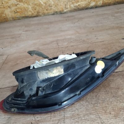 Фонарь крышки багажника Opel Astra J 2010 хетчбэк 5дв., Задн., Прав. - изображение 10