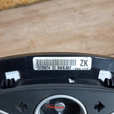 Панель приборов Opel Astra H 2006 5дв хечбек Z16XER - изображение 3