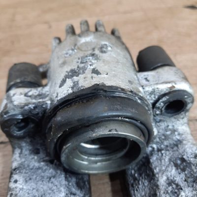 Тормозной суппорт BMW 5 series (e39) 1997 M52B20(206S3) универсал, Задн., Прав. - изображение 7