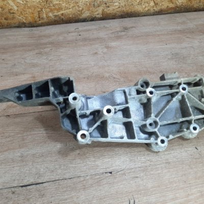 Кронштейн кондиционера Volvo S80 2001 седан 4дв. B5244S - изображение 5