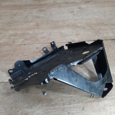 Полка аккумулятора Citroen C1 2008 CFB(1KR) хетчбэк 3дв. - изображение 3