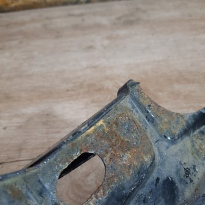 Полка аккумулятора Peugeot 107 2007 1KR-FE(384F) хетчбэк 5дв. - изображение 3