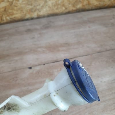 Горловина бачка омывателя Peugeot 207 2007 KFU(ET3J4) хетчбэк 5дв. - изображение 4