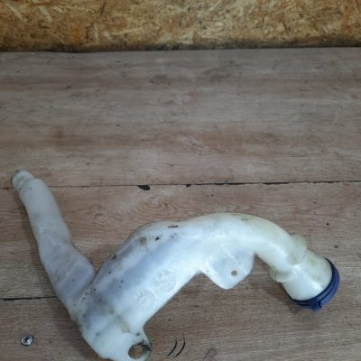 Горловина бачка омывателя Peugeot 207 2007 KFU(ET3J4) хетчбэк 5дв. - изображение 5