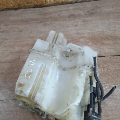 Бачок омывателя Volvo V70 2003 B5244S - изображение 5
