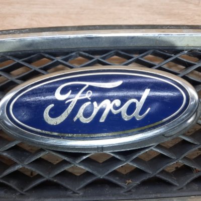 Решетка радиатора Ford C-MAX 2006 минивен AODB - изображение 11