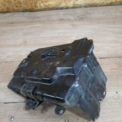 Полка аккумулятора Nissan Primera 2002 QR20DE хетчбэк 5дв. - изображение 7