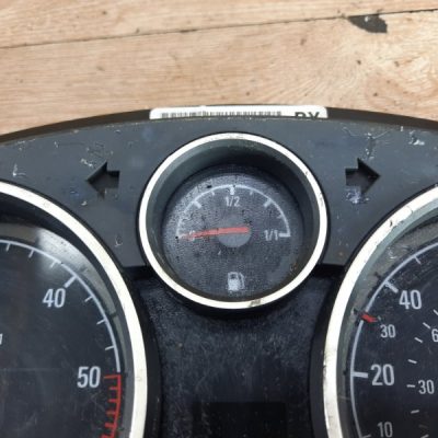Панель приборов Opel Zafira B 2009 Z19DT 1.9 минивен - изображение 4