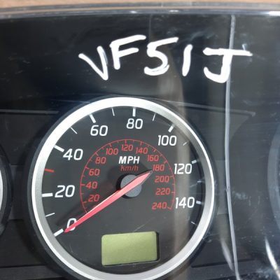 Панель приборов Nissan Primera 2002 QR20DE хетчбэк 5дв. - изображение 3