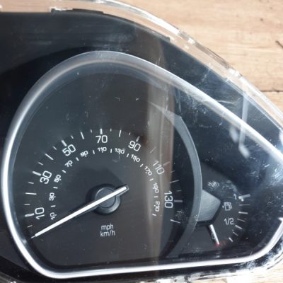 Панель приборов Peugeot 208 2012 EB2(HMZ) хетчбэк 3дв. - изображение 3