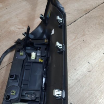 Монитор Peugeot 208 2012 хетчбэк 3дв. EB2(HMZ) - изображение 3
