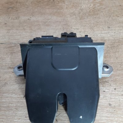 Замок крышки багажника Ford Focus 3 2014 хетчбэк 5дв. M1DA - изображение 5
