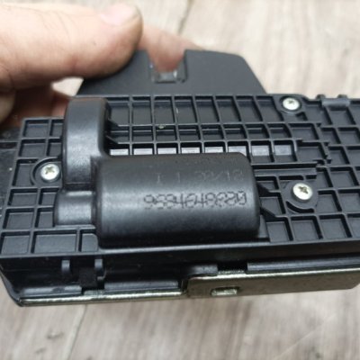 Замок крышки багажника Peugeot 208 2012 хетчбэк 3дв. EB2(HMZ) Задн. - изображение 5