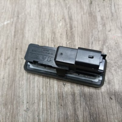 Кнопка открывания багажника Peugeot 208 2012 хетчбэк 3дв. EB2(HMZ) Задн. - изображение 5