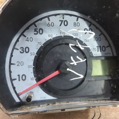 Панель приборов Peugeot 107 2007 1KR-FE(384F) хетчбэк 5дв. - изображение 3
