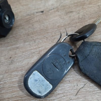 Замок зажигания Honda Civic 2001 D14A8 хетчбэк 5дв. - изображение 5