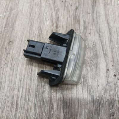Фонарь подсветки номера Peugeot 207 2007 KFU(ET3J4) хетчбэк-5ти дв., Задн. - изображение 3