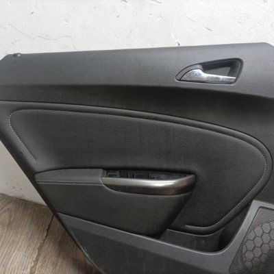 Накладка на дверь Opel Astra J 2011 хетчбэк 5-ти дв. Z16XER Задн. Лев. - изображение 6