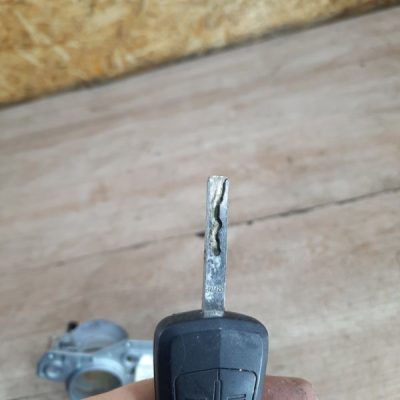 Замок зажигания Opel Astra H 2006 Z16XER 5дв хечбек - изображение 3