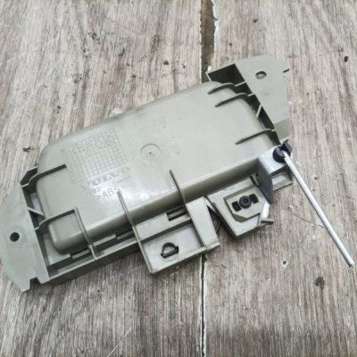Ручка крышки багажника Volvo V70 2003 B5244S универсал, Задн. - изображение 4