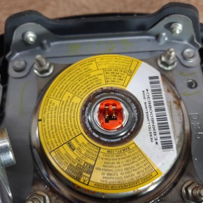 Аирбаг на руль Toyota Aygo 2006 хетчбэк 5дв. 1KR-FE - изображение 2