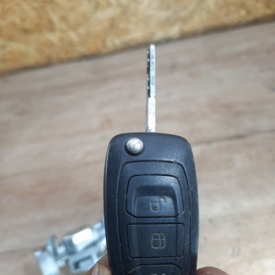 Замок зажигания Ford C-MAX 2011 минивэн AEDA - изображение 6