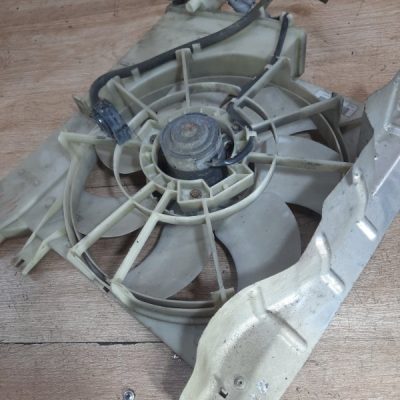 Вентилятор радиатора Peugeot 107 2007 1KR-FE(384F) хетчбэк 5дв. - изображение 3