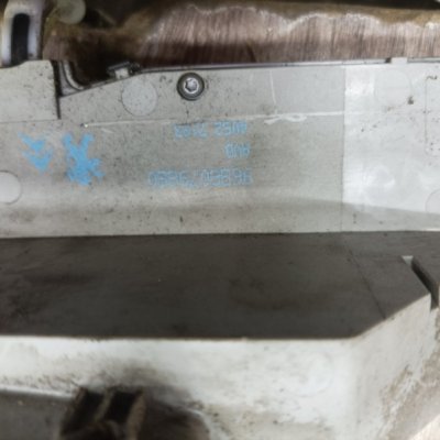 Замок двери Peugeot 208 2012 хетчбэк 3дв. EB2(HMZ) Перед. Прав. - изображение 3