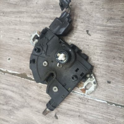 Замок капота Ford Focus 2 2009 хетчбэк 5-ти дв. QQDB Перед. - изображение 4