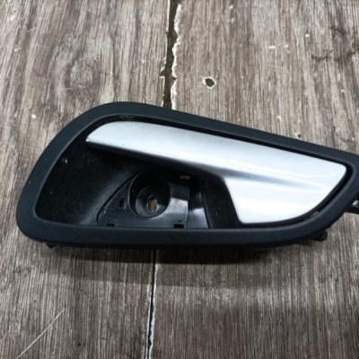 Ручка двери внутренняя Ford C-MAX 2006 минивэн Задн. Лев. - изображение 4