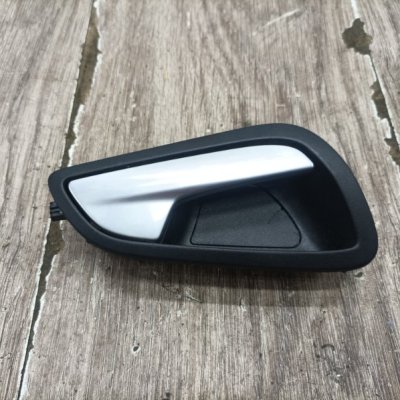 Ручка двери внутренняя Ford Focus 3 2014 хетчбэк 5-ти дв. M1DA Задн. Прав. - изображение 4