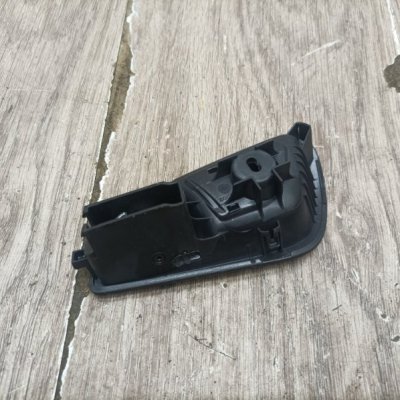 Ручка двери внутренняя Ford Focus 3 2014 хетчбэк 5-ти дв. M1DA Задн. Прав. - изображение 2